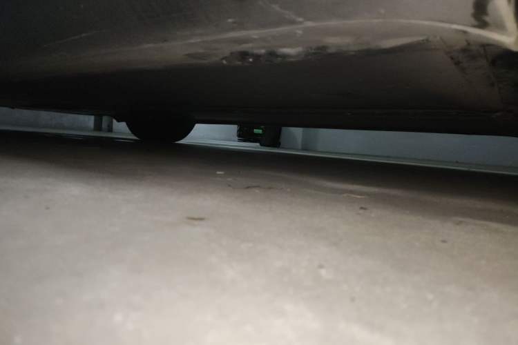 Used Tesla Model Y 2021 Long-Range All-Wheel-Drive Version Chassis Rear Left