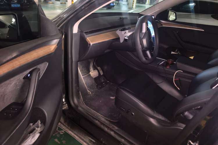 Used Tesla Model Y 2021 Standard Range Rear-Wheel Drive Version Driver Seat