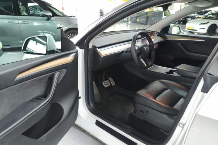 Used Tesla Model Y 2021 Performance High-Performance All-Wheel-Drive Version Driver Seat