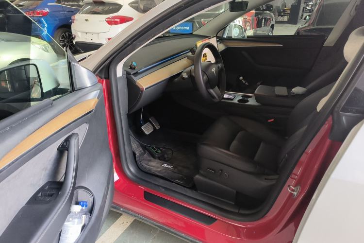 Used Tesla Model Y 2021 Standard Range Rear-Wheel Drive Version Driver Seat