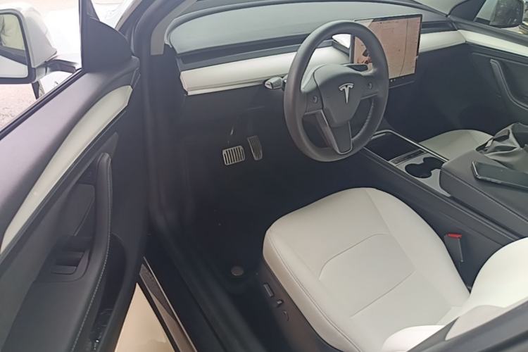 Used Tesla Model Y 2021 Standard Range Rear-Wheel Drive Version Driver Seat
