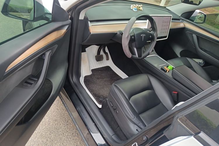 Used Tesla Model Y 2021 Standard Range Rear-Wheel Drive Version Driver Seat