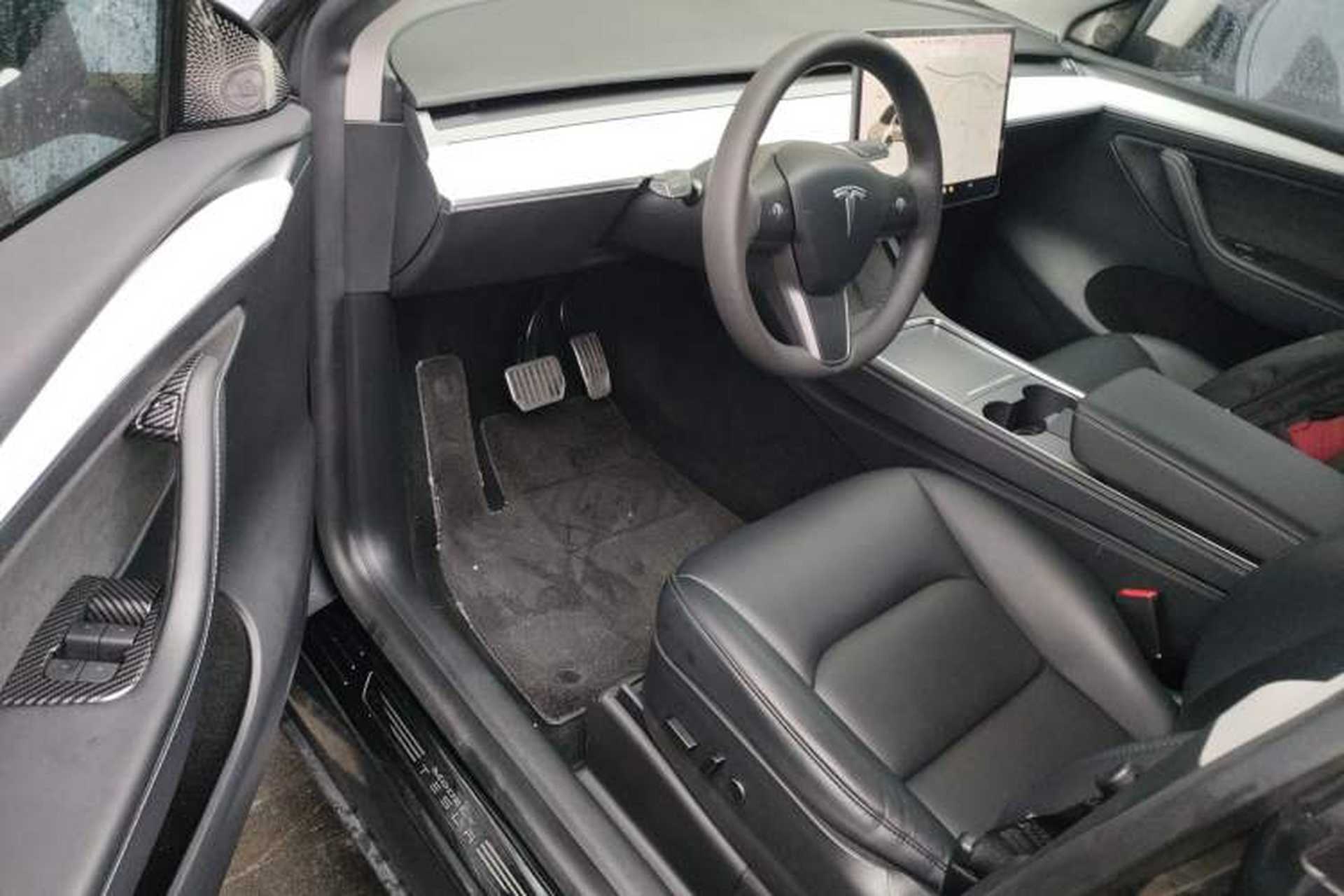 Used Tesla Model Y 2021 Long-Range All-Wheel-Drive Version 3D7 Driver Seat