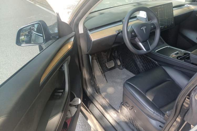 Used Tesla Model Y 2021 Standard Range Rear-Wheel Drive Version Driver Seat