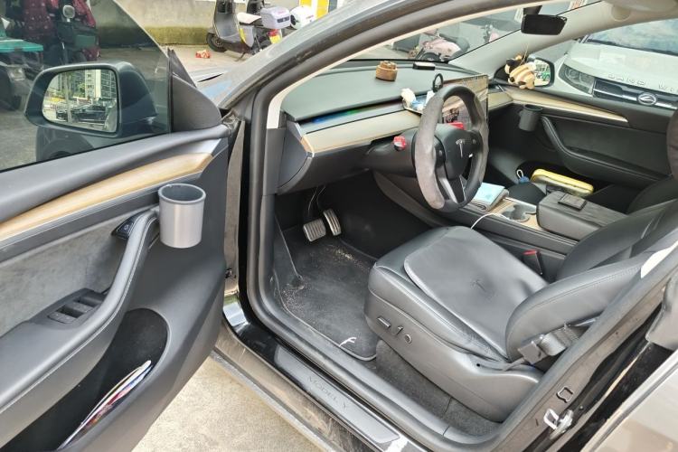 Used Tesla Model Y 2021 Standard Range Rear-Wheel Drive Version Driver Seat