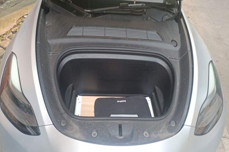 Used Tesla Model Y 2021 Long-Range All-Wheel-Drive Version 3D7 Engine Bay