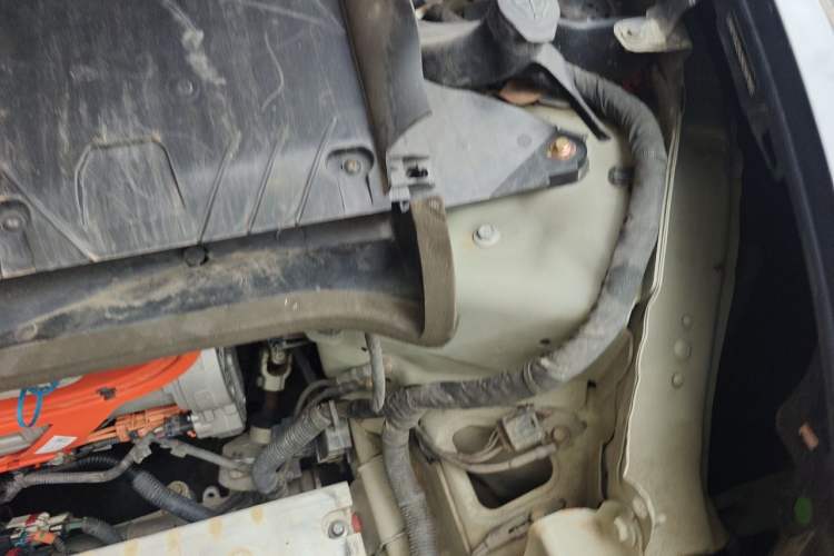 Used Tesla Model Y 2021 Standard Range Rear-Wheel Drive Version Engine Bay Left