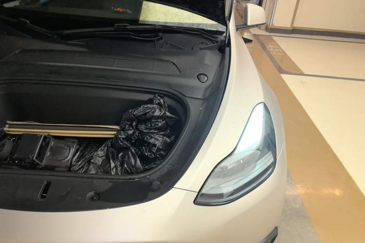 Used Tesla Model Y 2021 Standard Range Rear-Wheel Drive Version Engine Bay Left