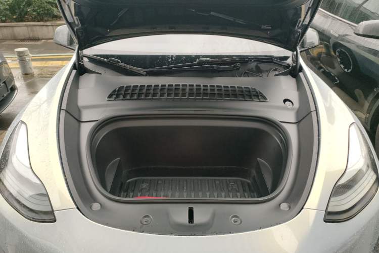 Used Tesla Model Y 2021 Long-Range All-Wheel-Drive Version 3D7 Engine Bay