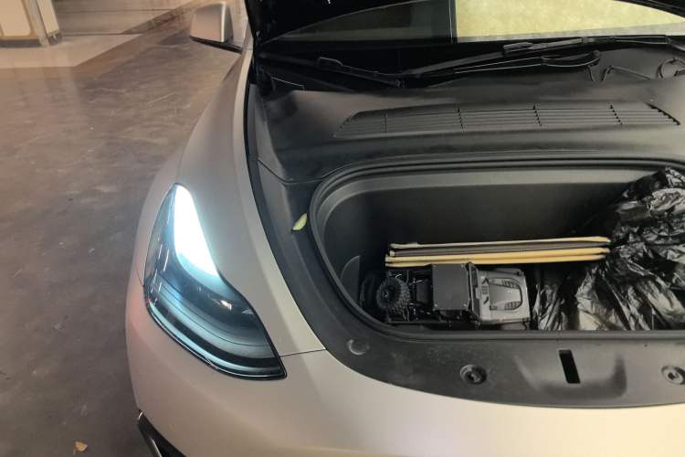 Used Tesla Model Y 2021 Standard Range Rear-Wheel Drive Version Engine Bay Right