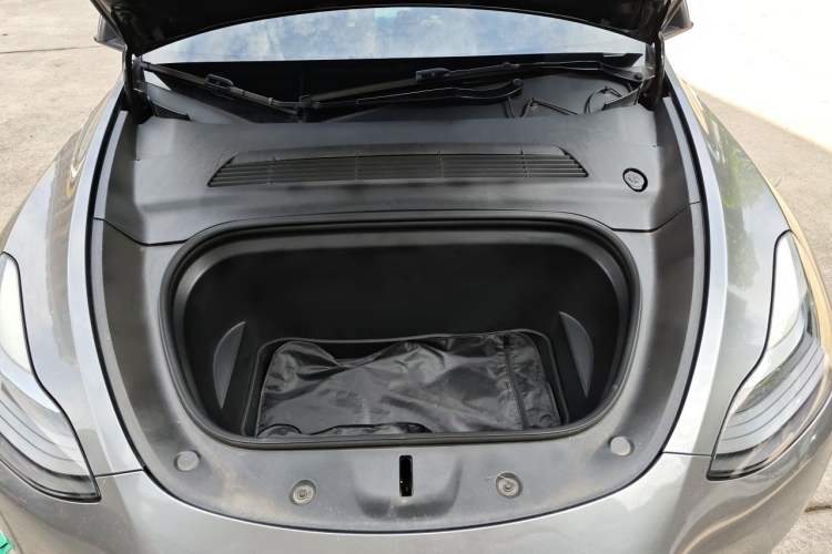 Used Tesla Model Y 2021 Standard Range Rear-Wheel Drive Version Engine Bay