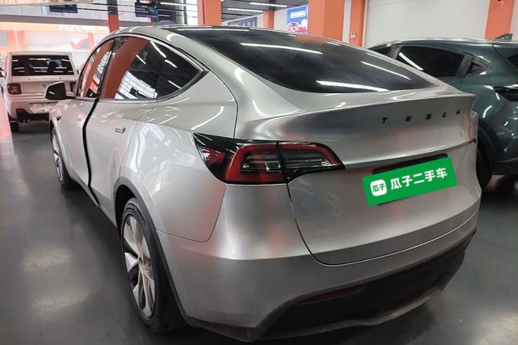 Used Tesla Model Y 2021 Standard Range Rear-Wheel Drive Version Exterior 2