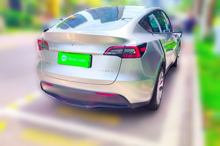 Used Tesla Model Y 2021 Standard Range Rear-Wheel Drive Version Exterior 5