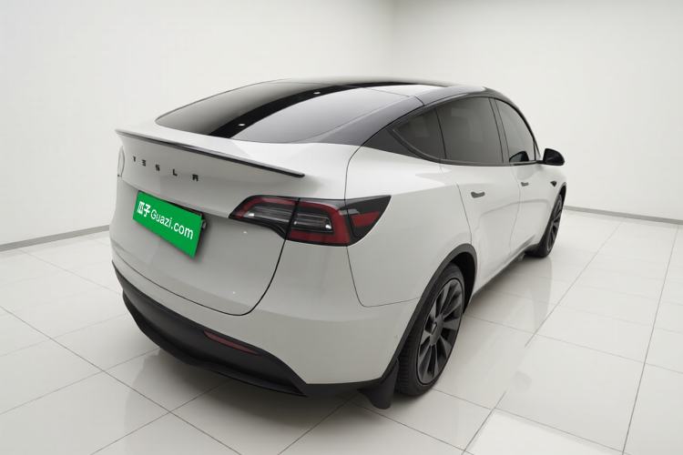 Used Tesla Model Y 2021 Revised Version 2 Long-Range All-Wheel-Drive Edition Exterior 5