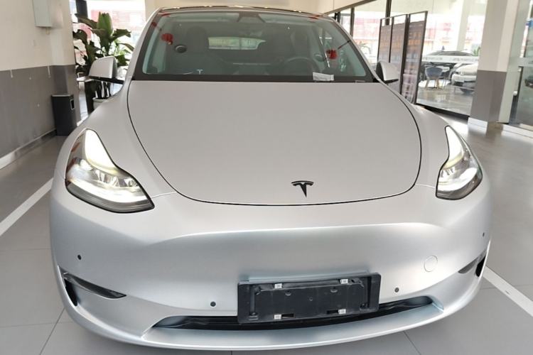 Used Tesla Model Y 2021 Long-Range All-Wheel-Drive Version 3D7 Front