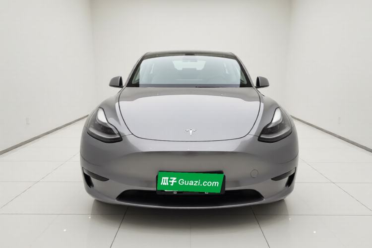 Used Tesla Model Y 2021 Long-Range All-Wheel-Drive Version Front