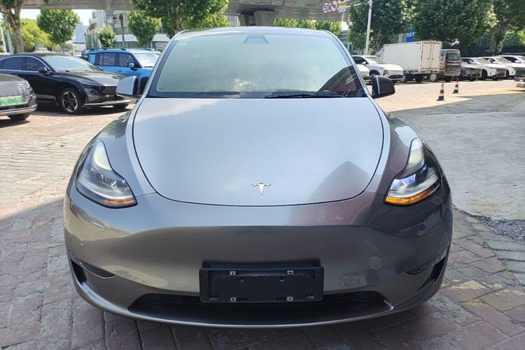 Used Tesla Model Y 2021 Long-Range All-Wheel-Drive Version Front