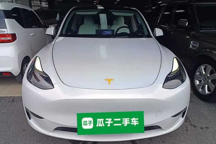 Used Tesla Model Y 2021 Standard Range Rear-Wheel Drive Version Front