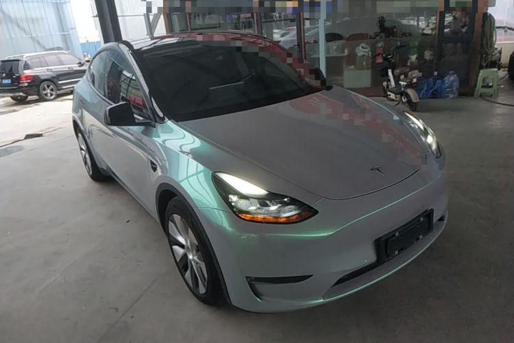 Used Tesla Model Y 2021 Long-Range All-Wheel-Drive Version 3D7 Front Right 45 Deg
