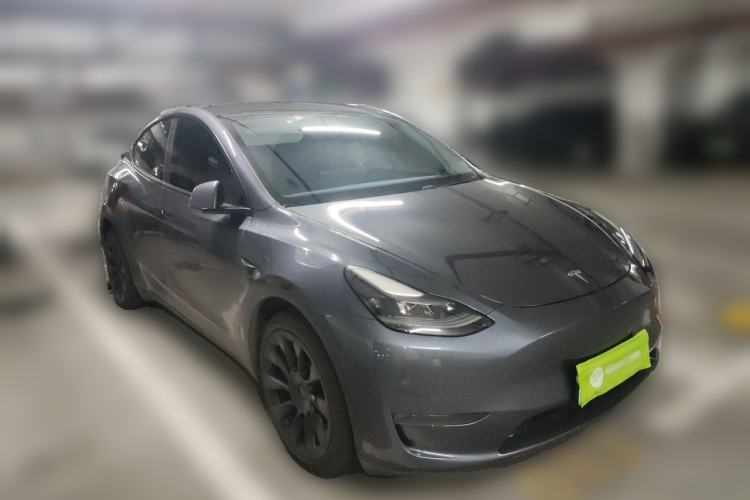 Used Tesla Model Y 2021 Long-Range All-Wheel-Drive Version Front Right 45 Deg