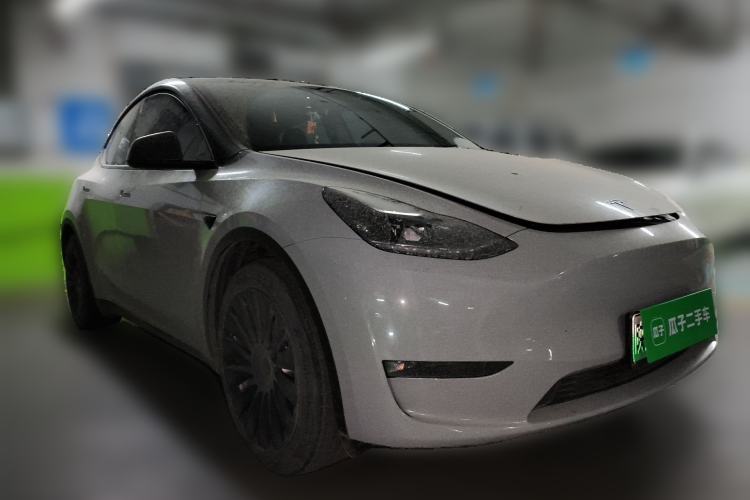 Used Tesla Model Y 2021 Standard Range Rear-Wheel Drive Version Front Right 45 Deg