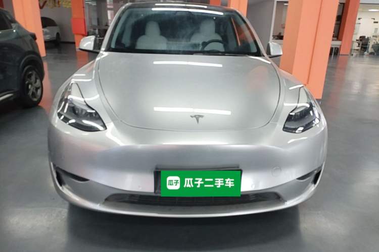 Used Tesla Model Y 2021 Standard Range Rear-Wheel Drive Version Front