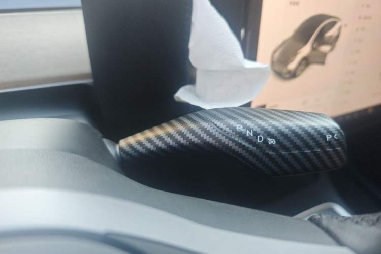 Used Tesla Model Y 2021 Long-Range All-Wheel-Drive Version 3D7 Gear Lever