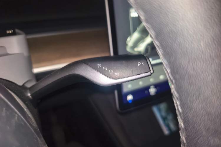 Used Tesla Model Y 2021 Standard Range Rear-Wheel Drive Version Gear Lever