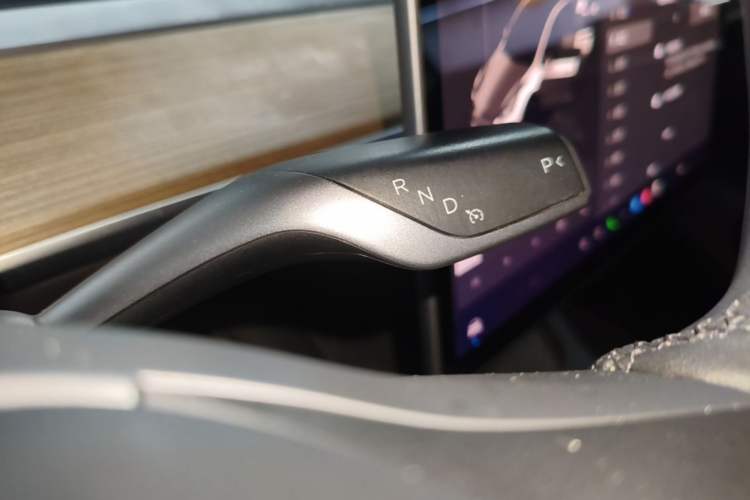 Used Tesla Model Y 2021 Performance High-Performance All-Wheel-Drive Version Gear Lever