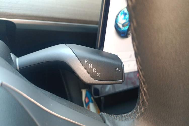 Used Tesla Model Y 2021 Long-Range All-Wheel-Drive Version 3D7 Gear Lever