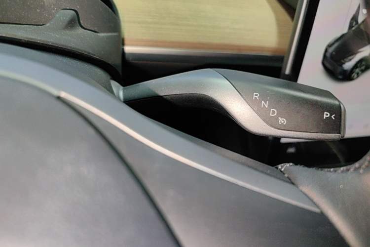 Used Tesla Model Y 2021 Standard Range Rear-Wheel Drive Version Gear Lever