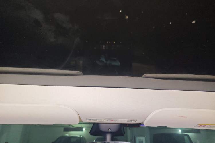Used Tesla Model Y 2021 Revised Version 2 Long-Range All-Wheel-Drive Edition Headliner