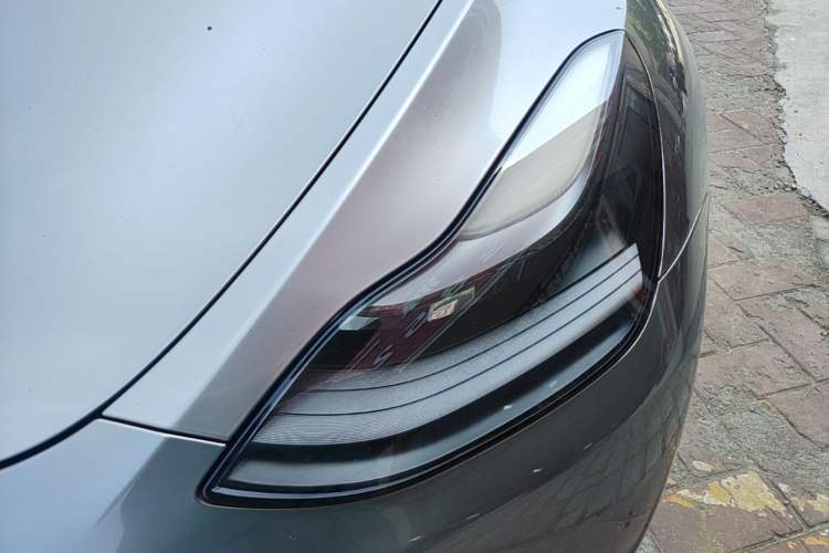Used Tesla Model Y 2021 Long-Range All-Wheel-Drive Version Left Front Headlight