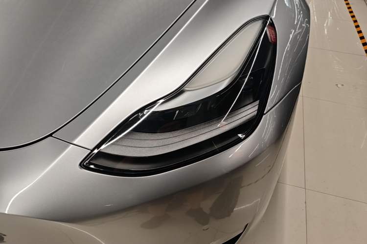 Used Tesla Model Y 2021 Standard Range Rear-Wheel Drive Version Left Front Headlight