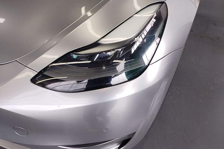 Used Tesla Model Y 2021 Standard Range Rear-Wheel Drive Version Left Front Headlight