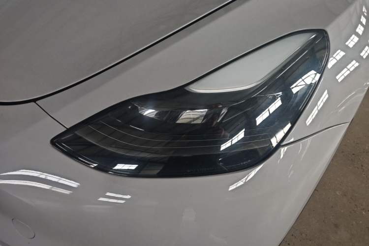 Used Tesla Model Y 2021 Standard Range Rear-Wheel Drive Version Left Front Headlight