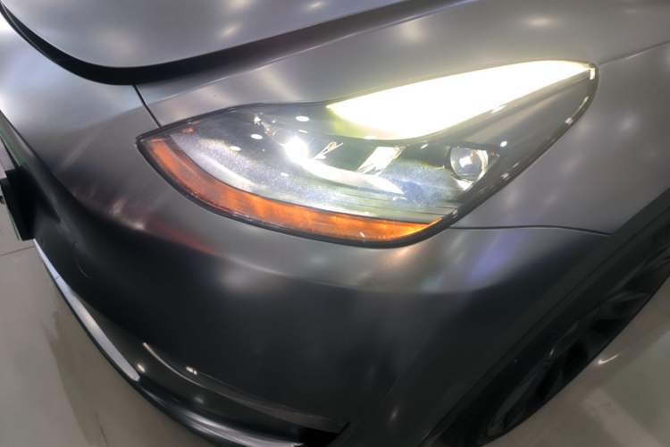 Used Tesla Model Y 2021 Long-Range All-Wheel-Drive Version Left Front Headlight