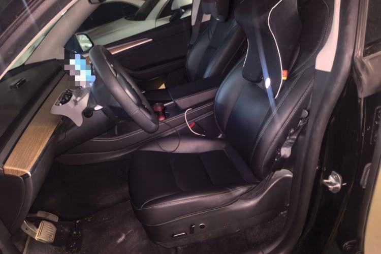 Used Tesla Model Y 2021 Standard Range Rear-Wheel Drive Version Left Front Seat