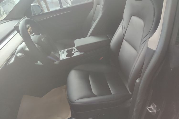 Used Tesla Model Y 2021 Revised Version 2 Long-Range All-Wheel-Drive Edition Left Front Seat