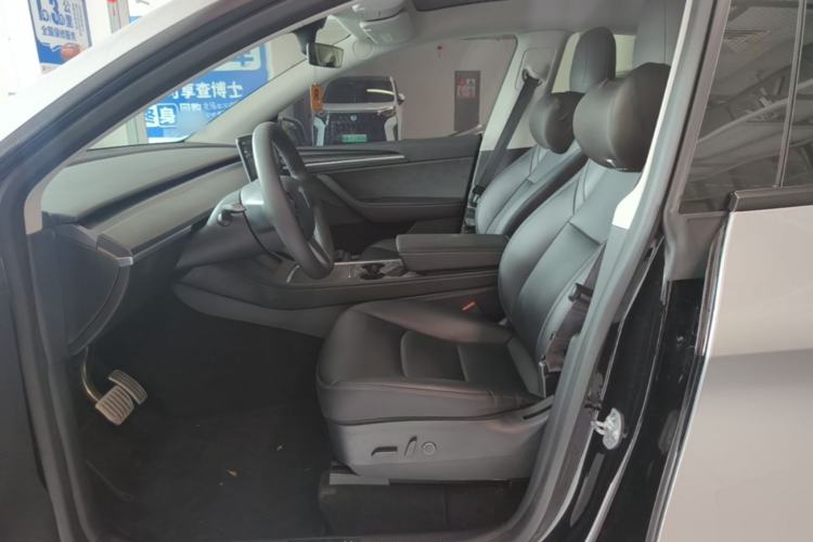 Used Tesla Model Y 2021 Performance High-Performance All-Wheel-Drive Version Left Front Seat