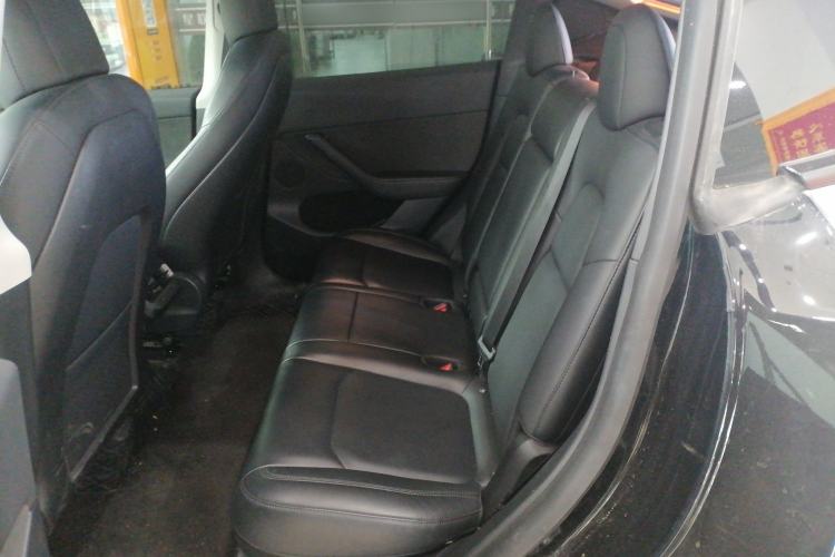 Used Tesla Model Y 2021 Standard Range Rear-Wheel Drive Version Left Rear Seat