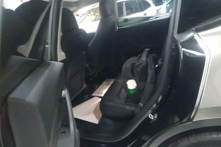 Used Tesla Model Y 2021 Long-Range All-Wheel-Drive Version 3D7 Left Rear Seat