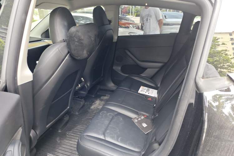 Used Tesla Model Y 2021 Performance High-Performance All-Wheel-Drive Version Left Rear Seat