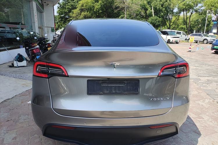 Used Tesla Model Y 2021 Long-Range All-Wheel-Drive Version Rear