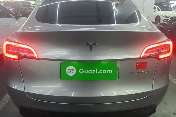 Used Tesla Model Y 2021 Long-Range All-Wheel-Drive Version Rear