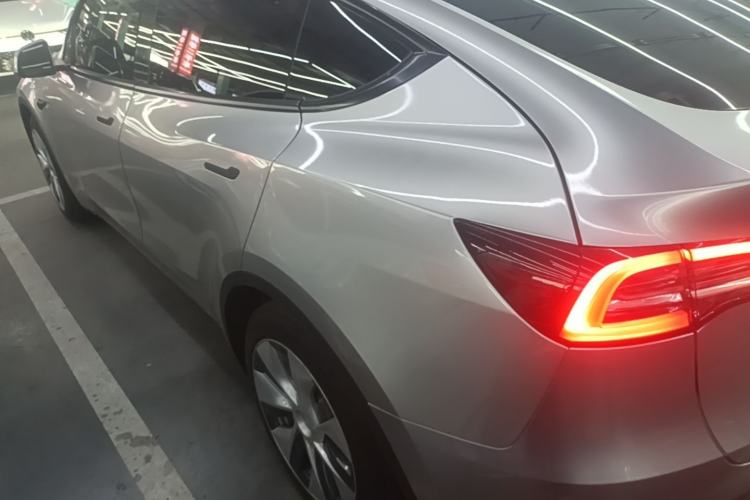 Used Tesla Model Y 2021 Long-Range All-Wheel-Drive Version Rear Left 45 Deg