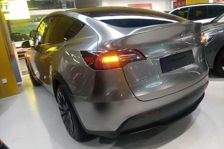 Used Tesla Model Y 2021 Long-Range All-Wheel-Drive Version 3D7 Rear Left 45 Deg