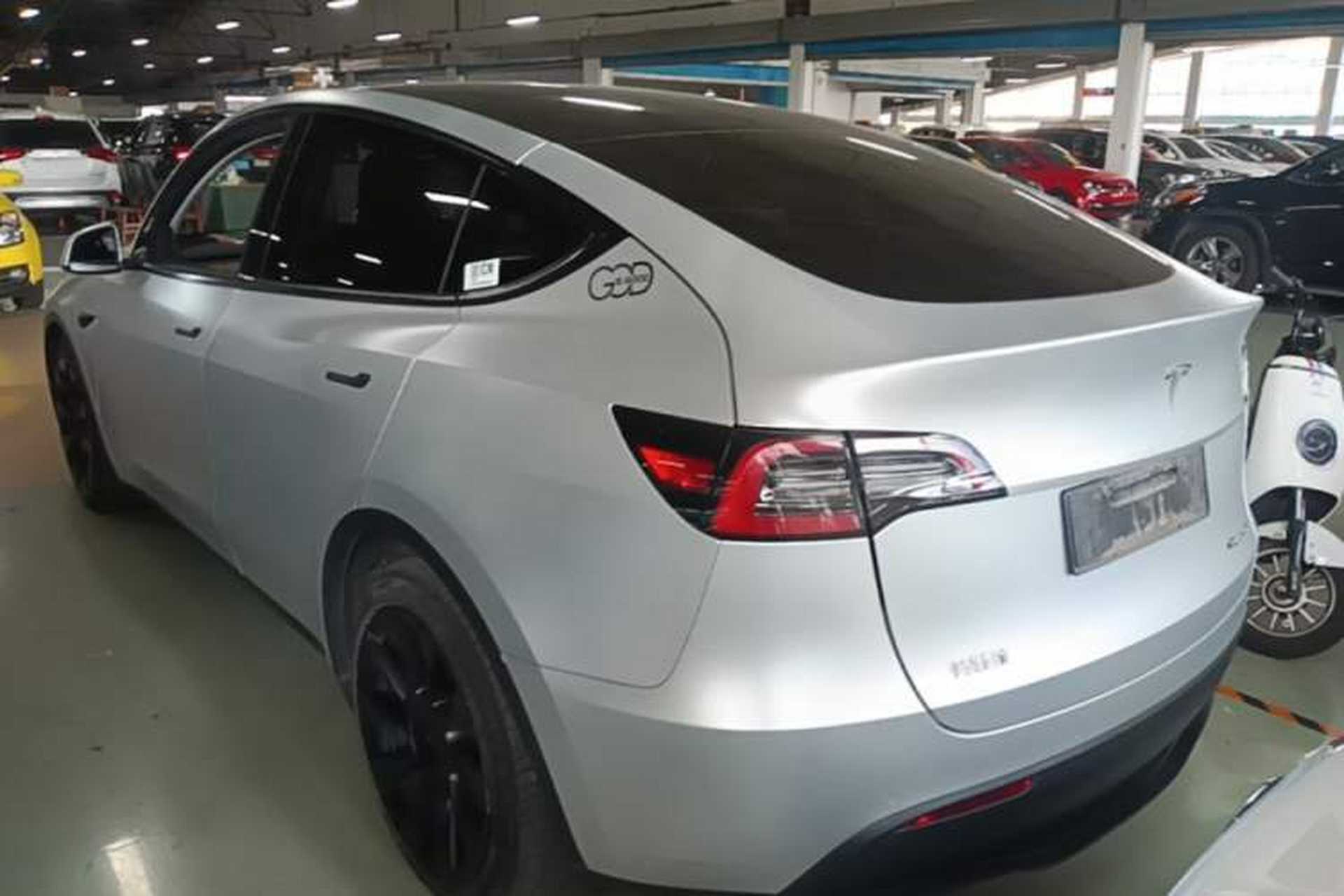 Used Tesla Model Y 2021 Standard Range Rear-Wheel Drive Version Rear Left 45 Deg