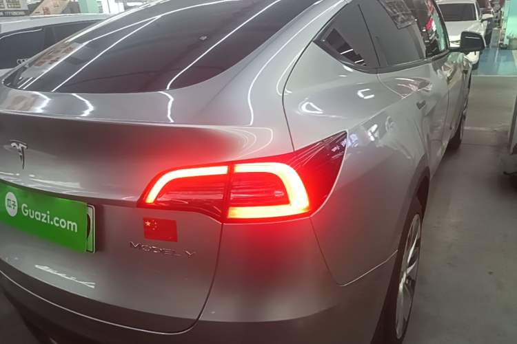 Used Tesla Model Y 2021 Long-Range All-Wheel-Drive Version Rear Right 45 Deg