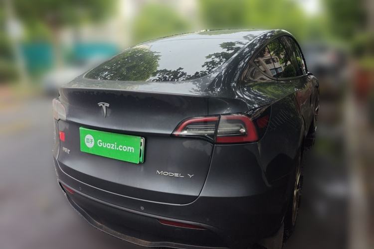Used Tesla Model Y 2021 Standard Range Rear-Wheel Drive Version Rear Right 45 Deg
